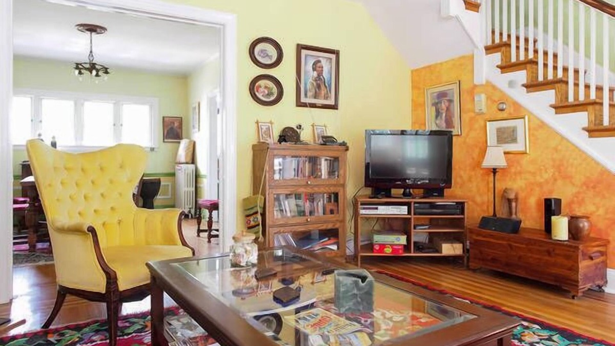 Downtown Baltimore House | Artsy Homey Rowhouse, 3bdrm & office, quiet urban area, free parking, fast WiFi