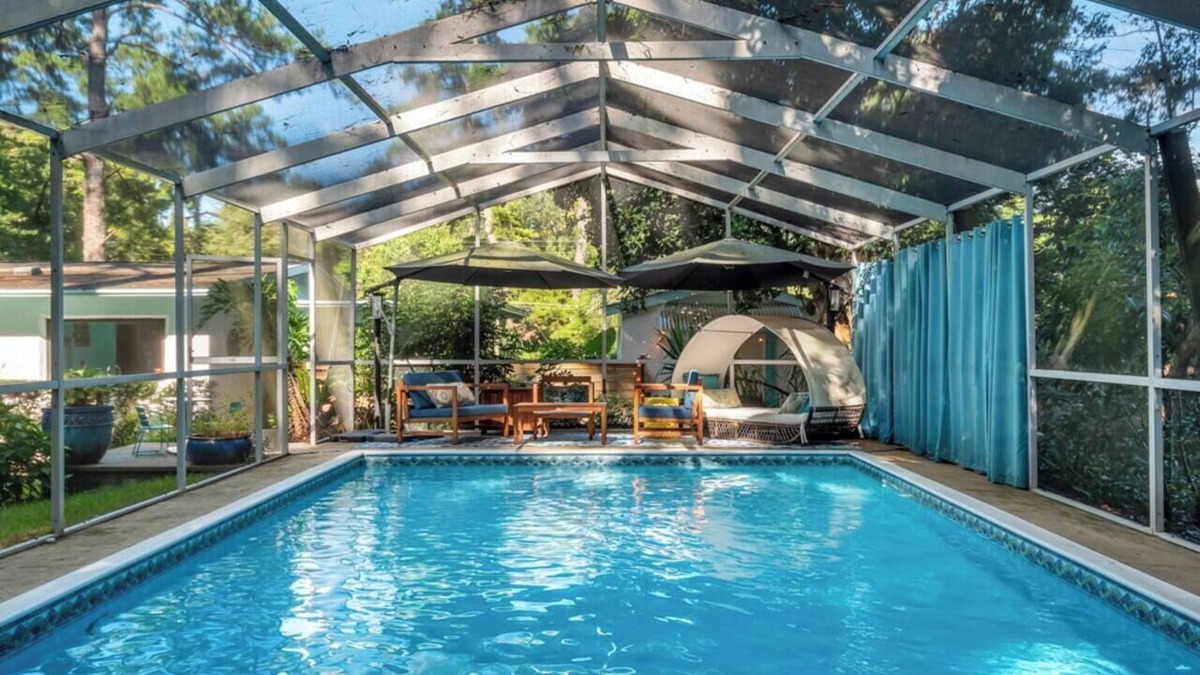 Tallahassee House | Artsy Oasis w Pool, Tree House, Cottage, Pet -YES