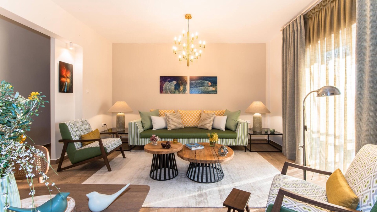 Glyfada Apartment | Artsy Spacious Cozy 2 BDR - 2 BAR Apartment in the quiet Glyfada Center