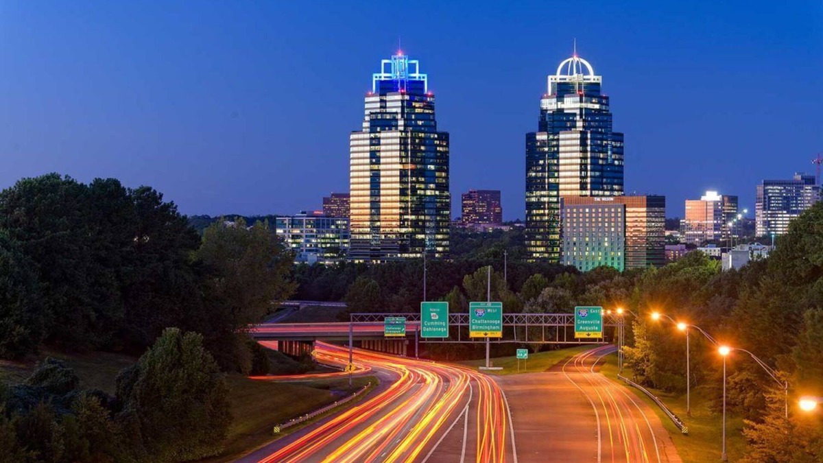Sandy Springs Apartment | Artsy suite in Atl, near Buckhead, Braves and Dwtn
