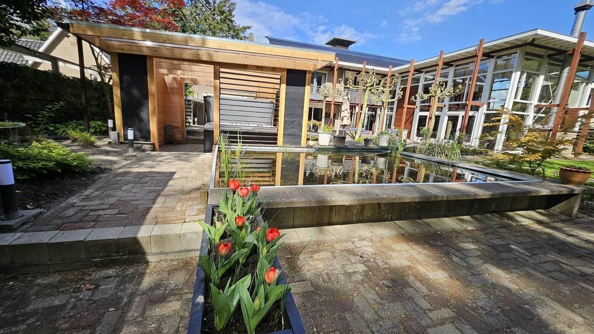 Emmen Apartment | Artz of Nature, Atelier @Home