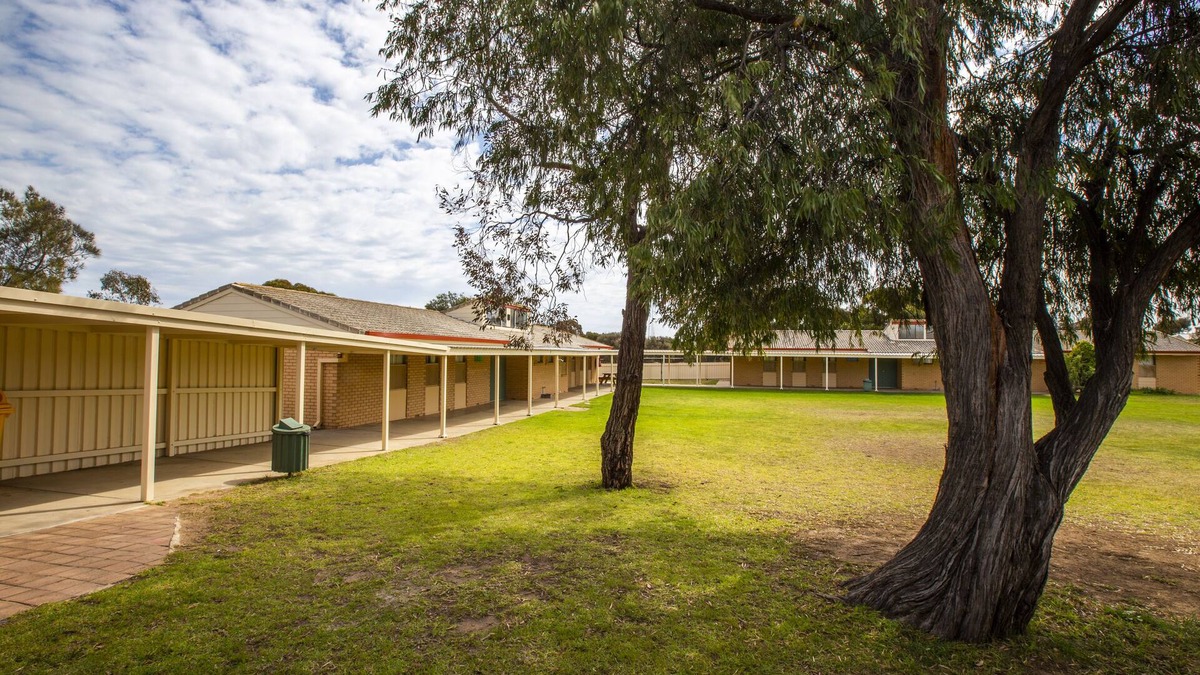 Port Hughes Cabin | Arura Group Stays - Port Hughes