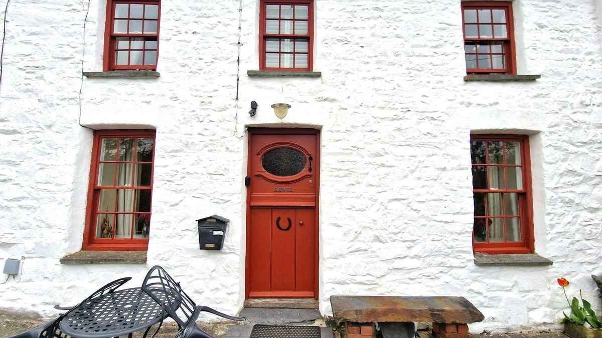 Llandyssiliogogo Cottage | Arwel, Llangrannog - Two Bedroom Cottage, Sleeps 4