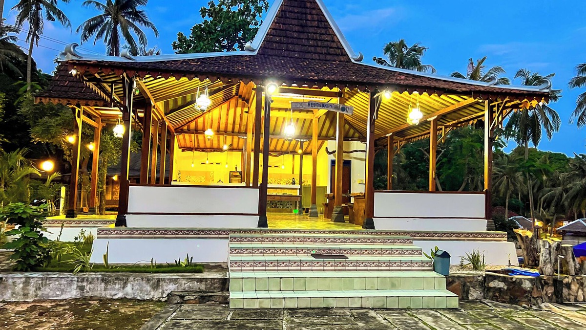 Karimunjava Hotel | Arys lagoon bungalow & hotel