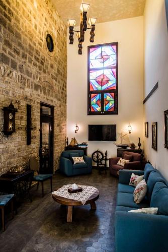 Tyre House | Asamina Boutique Hotel