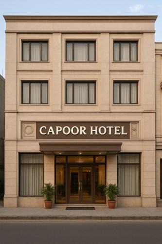 Hazratganj Hotel | ASAR CAPOOR Hotel