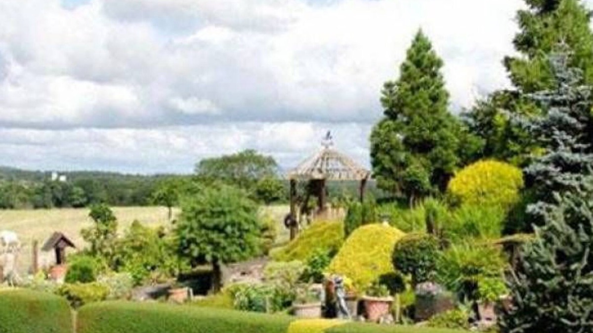 Livingston Hotel | Ashcroft Farmhouse