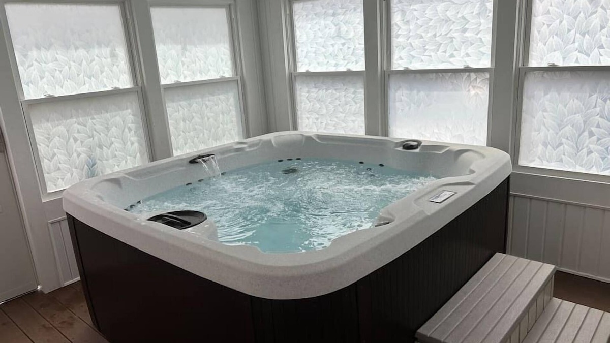 Oakley Apartment | Asheville Hideaway: Hot Tub & Trail Access