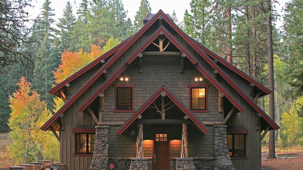 Ashland House | Ashland Lodge w/Lake Views & Game Room Loft