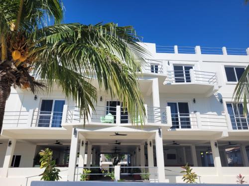 Caye Caulker Resort | Ashton Court Belize