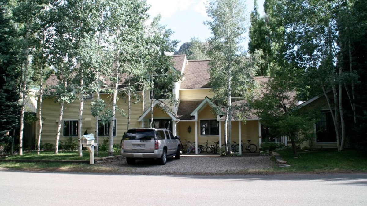 West End Boat Rental | Aspen Jewel
