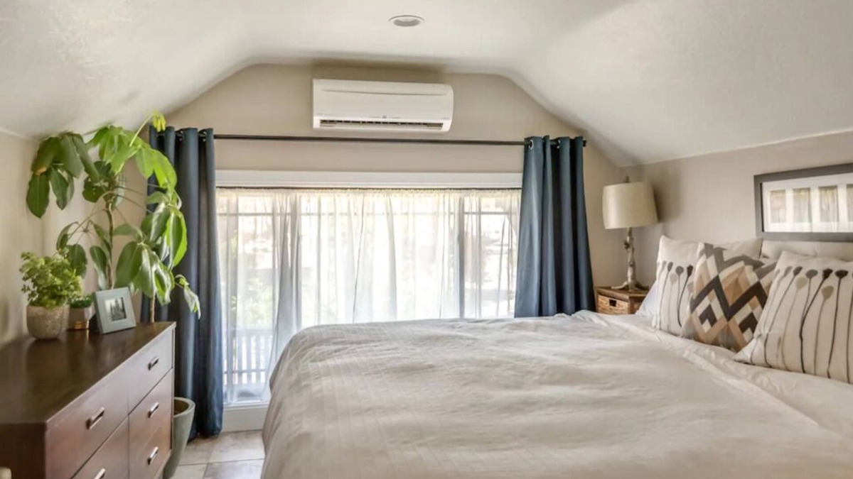 Franklin Apartment | Aspenwood Manor- Calm and cute 1.5 bedroom Apt -Yosemite Falls