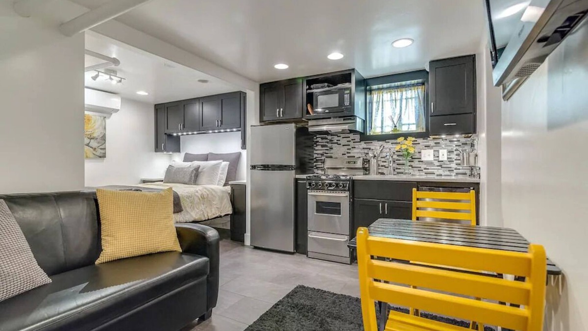 Central Business District Apartment | Aspenwood Manor- Perfect, New Adorable Micro Apart! (Basement)