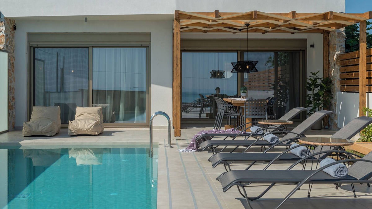 Alonia Villa | Astarte Villas - Casa Del Mare Beach Villa with Pool