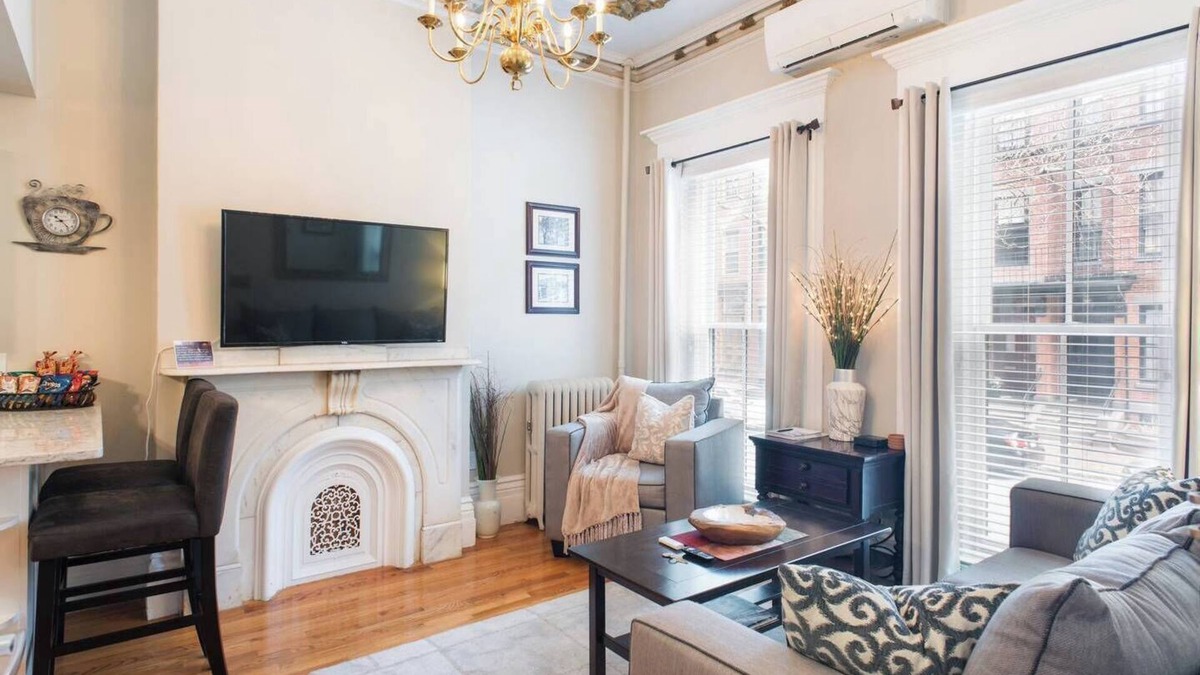 Shawmut Apartment | ASTONISHING 1 BEDROOM PARLOR, WELL APPOINTED, -SOUTH END BOSTON -BEST LOCATION