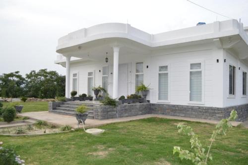 Shangla Villa | Astoria Hill Resort