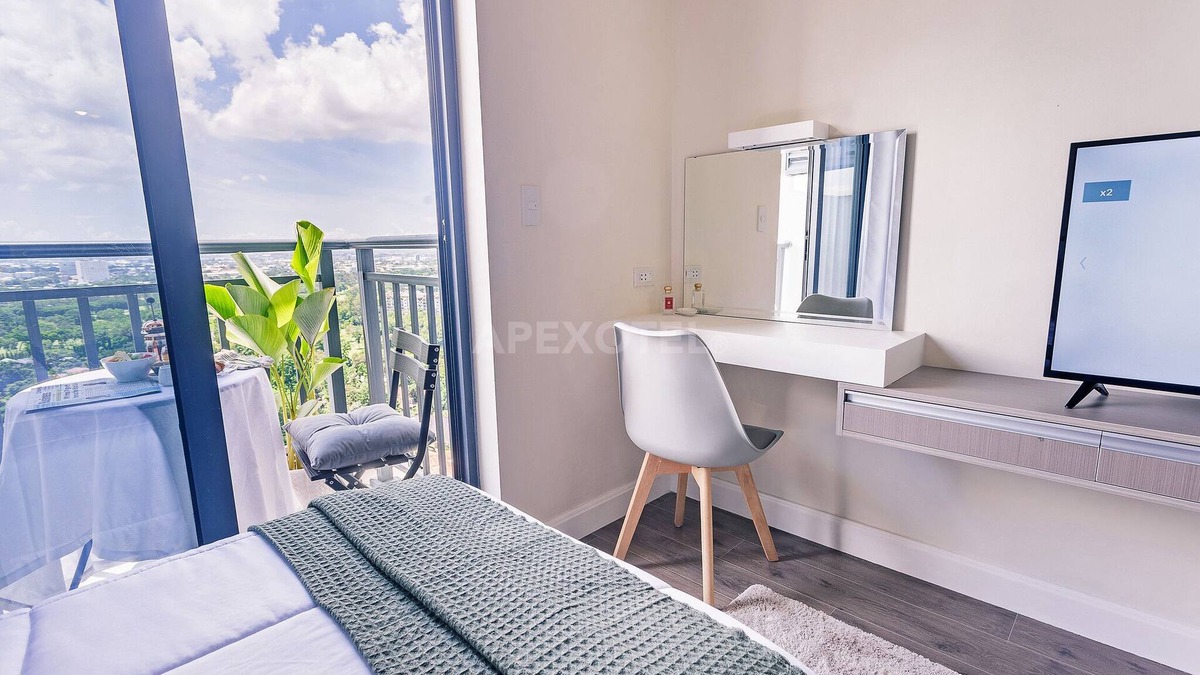 Mabolo Condo | Astounding Modern Cebu Home Office Balcony Central