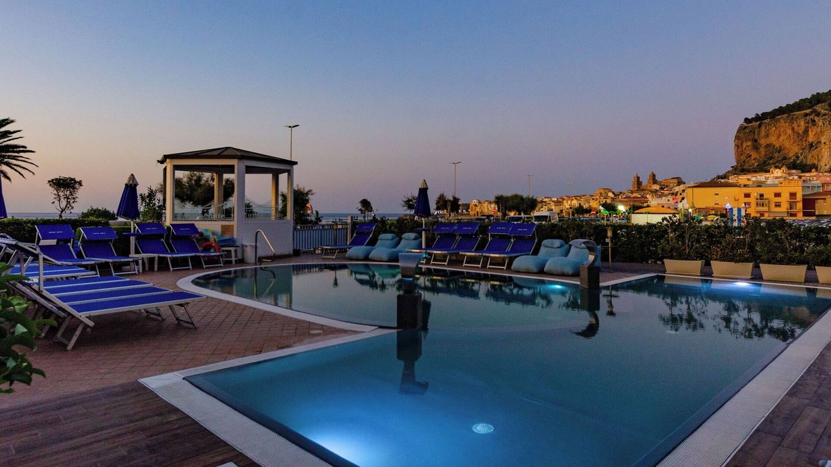 Cefalu Hotel | Astro Suite