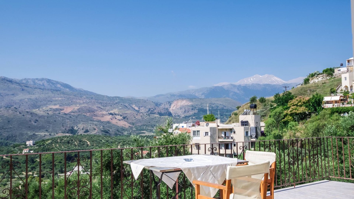 Exopoli Apartment | Astrostudio 1 Chania ☀️ Apartment with isolated balcony. Sea and mountain view