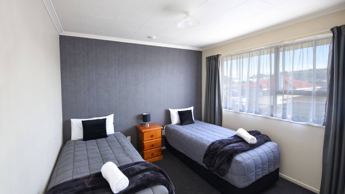 Saint Kilda Hotel | ASURE Adrian Motel