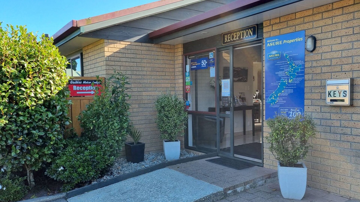 Greymouth Hotel | ASURE Highpark Motor Inn