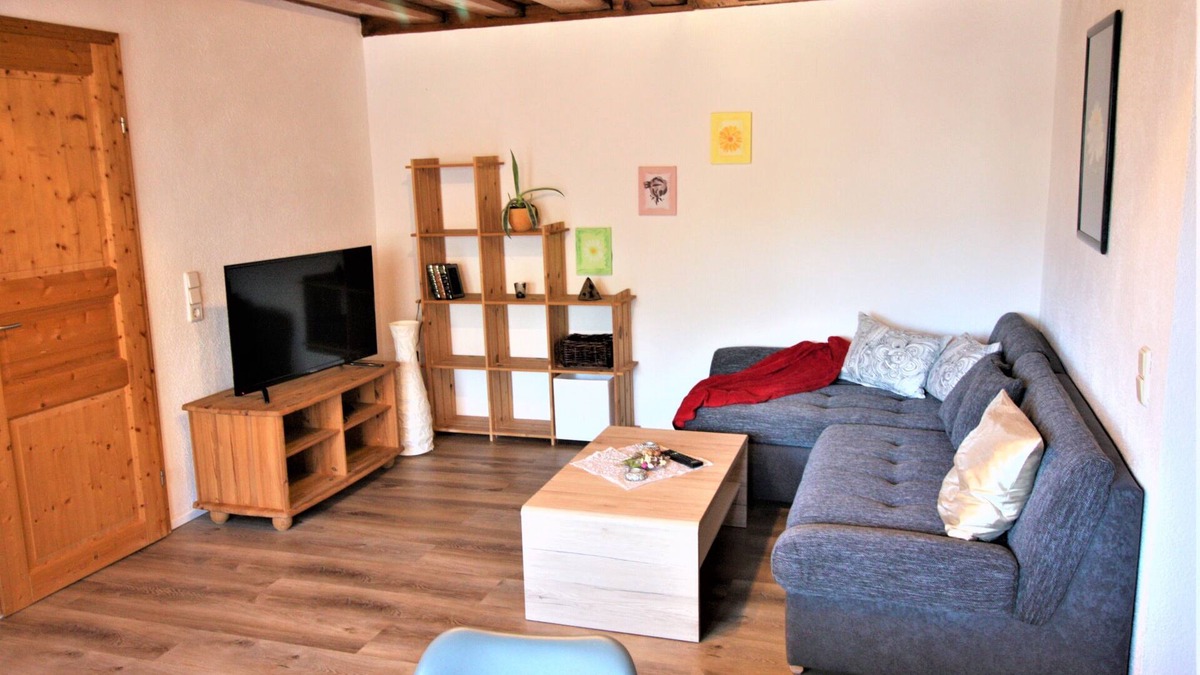Bad Goisern Apartment | ★ Sunny apartment/WiFi/parking/pool/5 people ★