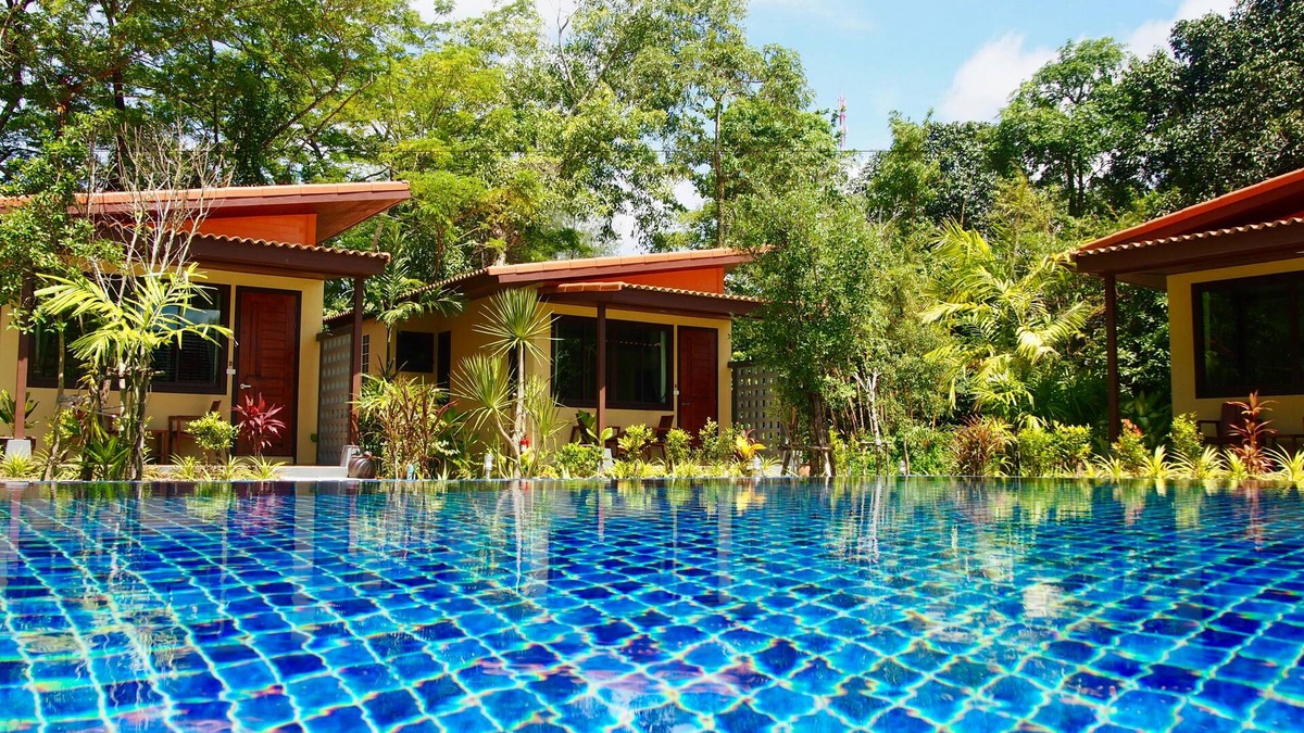 Takua Pa Hotel | At Bangsak Resort