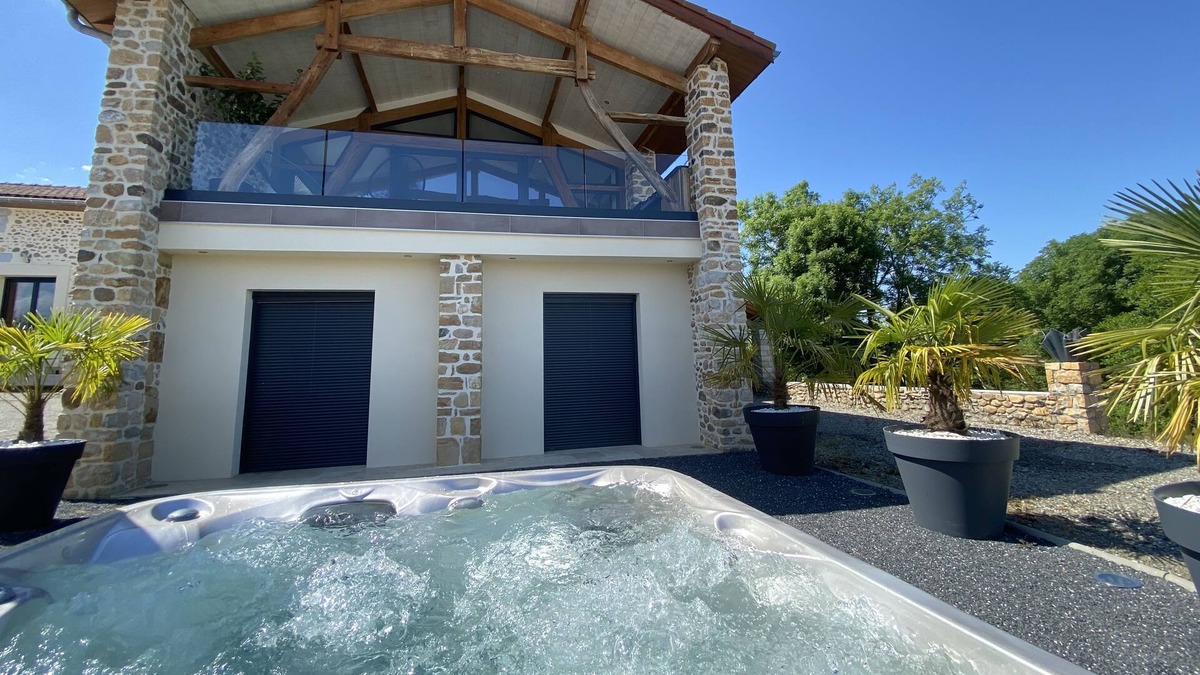 Villeneuve-Lecussan House | At Bascans