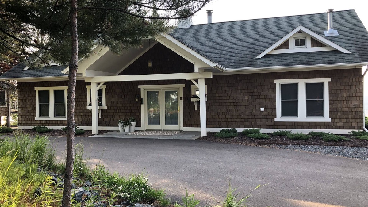 Two Harbors House | At Blue Stone Bluff, It’s all about the view!