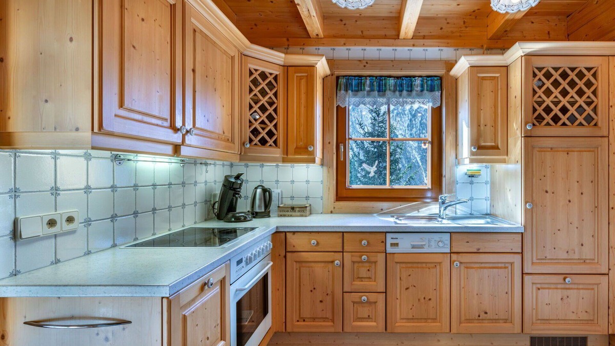 Heiligenblut House | Wonderful private villa for 7 guests with TV, terrace and pets allowed