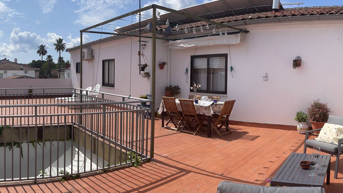 Riolobos Apartment | AT. La Ribera. On the Vía de la Plata (pet friendly) Registration No. AT-CC-00439