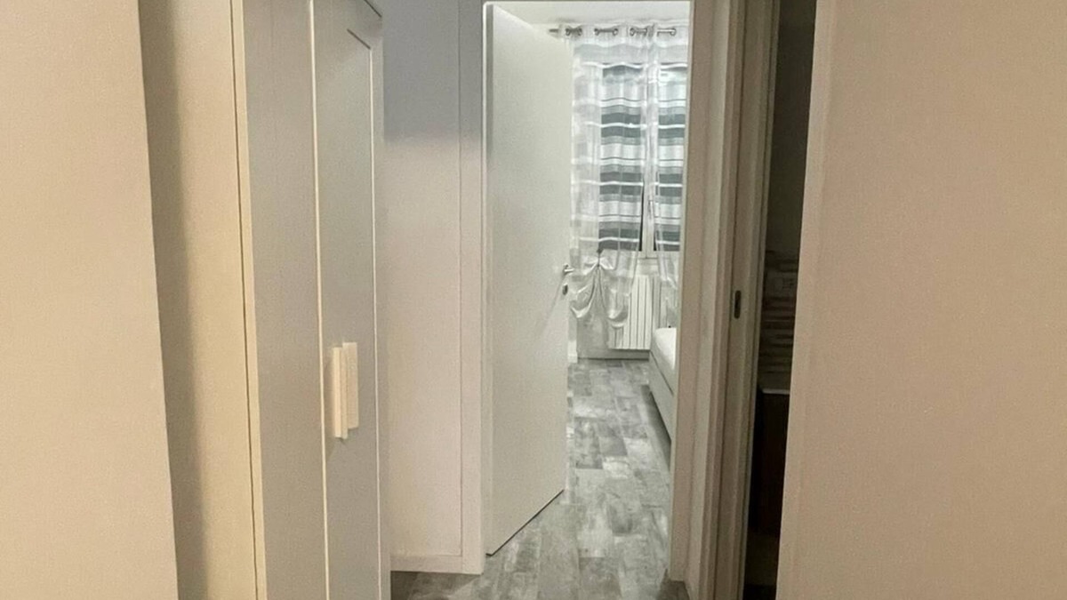 Carugate Apartment | "At Laura's House"