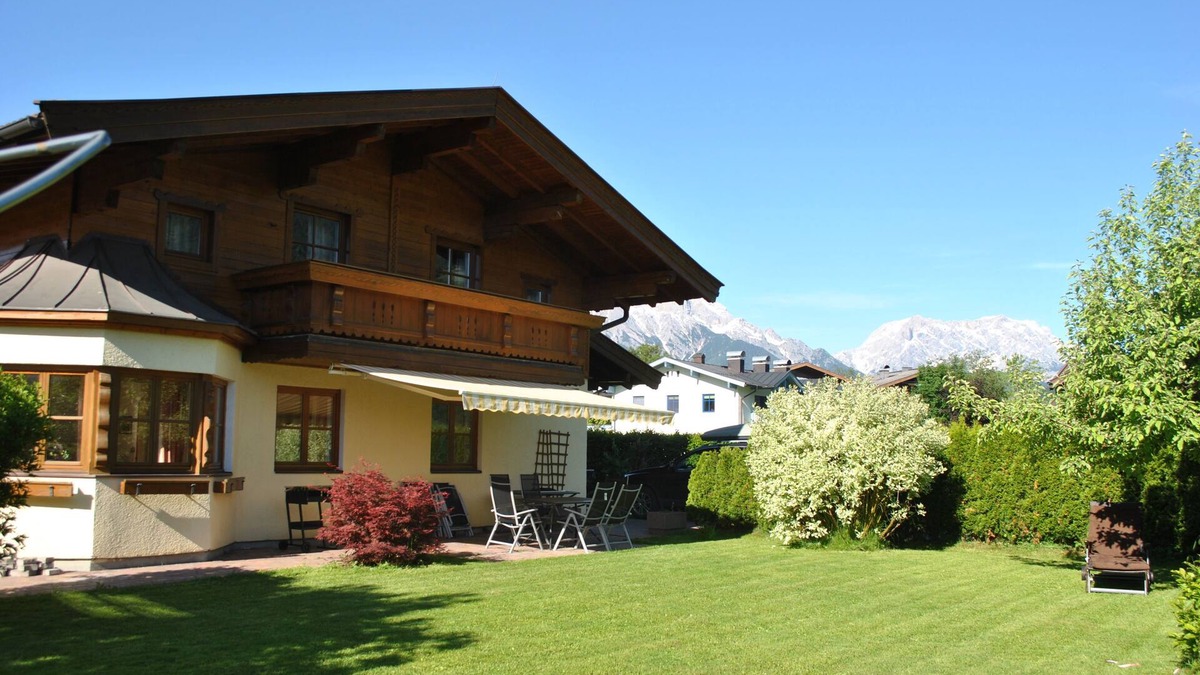 Saalfelden am Steinernen Meer House | Country house, in the skiing and hiking area Zell am See