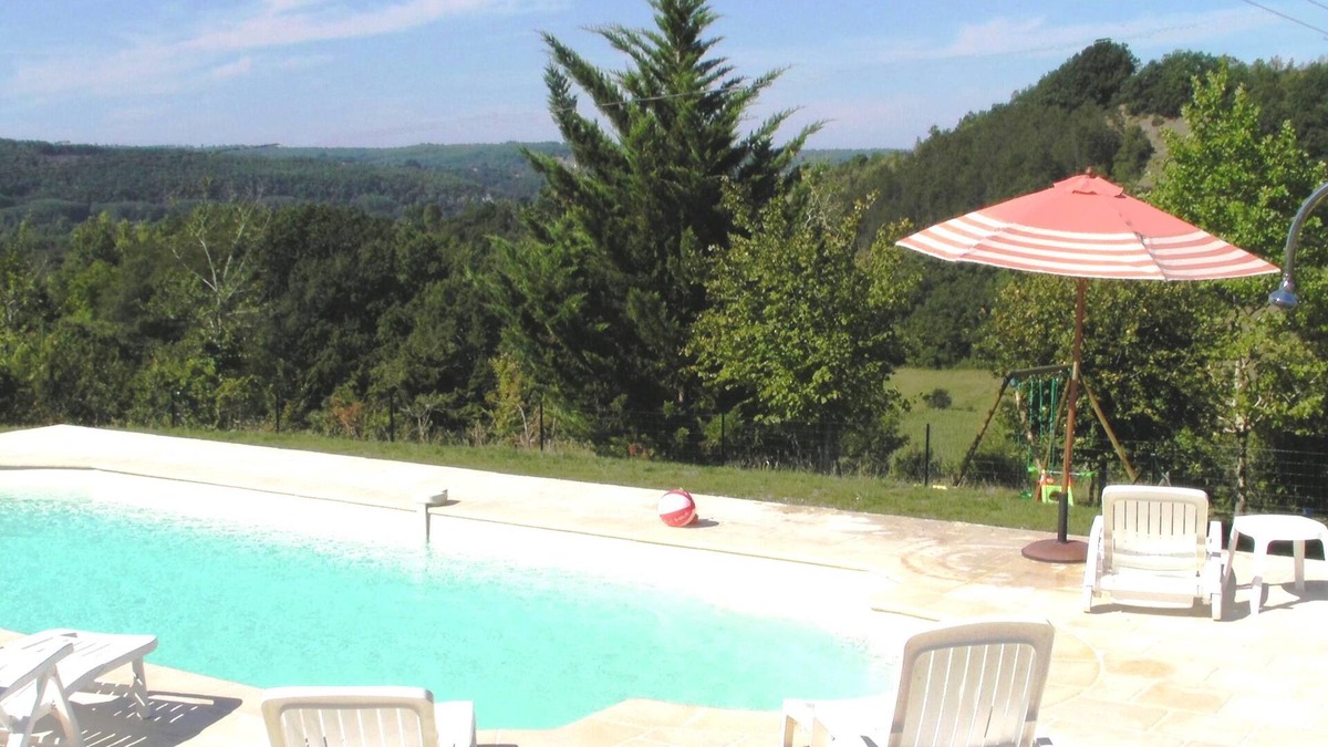 Coux-et-Bigaroque-Mouzens Cottage | At the heart of Perigord Noir stone house near Sarlat, quiet and relaxing
