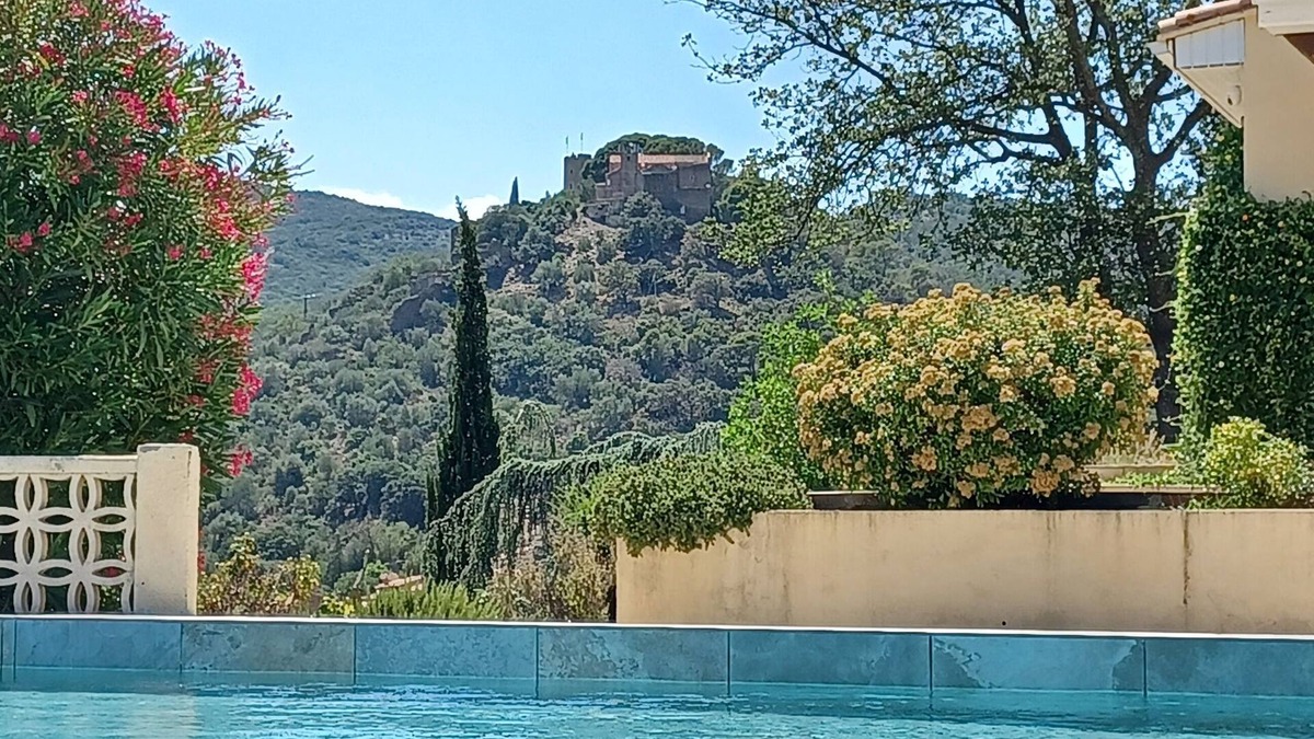 Corbere House | AT THE CASTLE OF O LE CASTEL