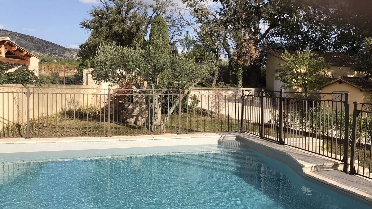 Puyloubier House | At the foot of Sainte Victoire mountain near AIX en Provence