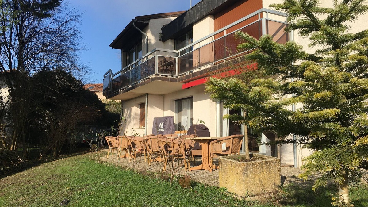 La Riviere House | AT THE FOOT OF VERCORS EVERYTHING IS PERMITTED