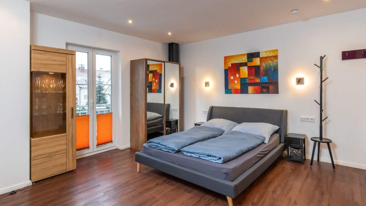 Eckental Apartment | At the gateway to Franconian Switzerland - Studio Apartment - SchwabachAuen 3