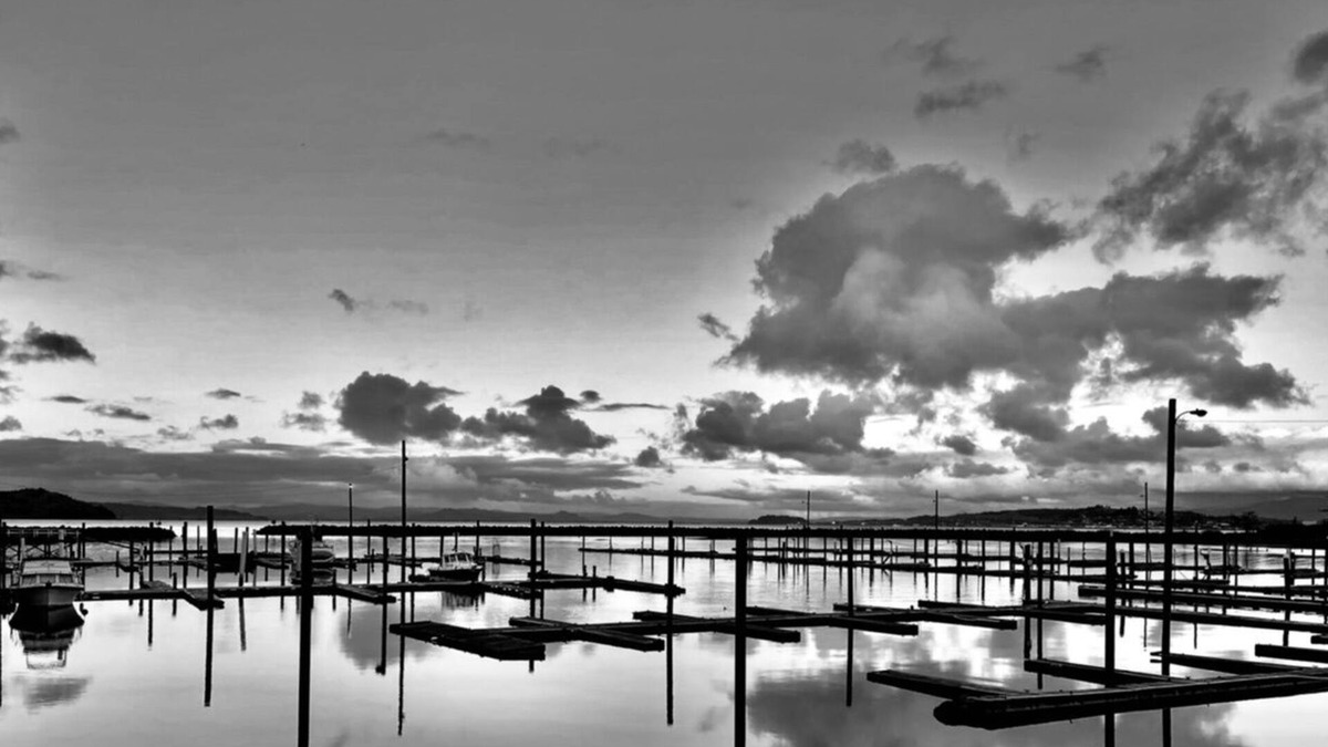 Hammond Apartment | At the Hammond Harbor, minutes to the Pacific Ocean, 2 bdr , 1 bath, sleeps 6