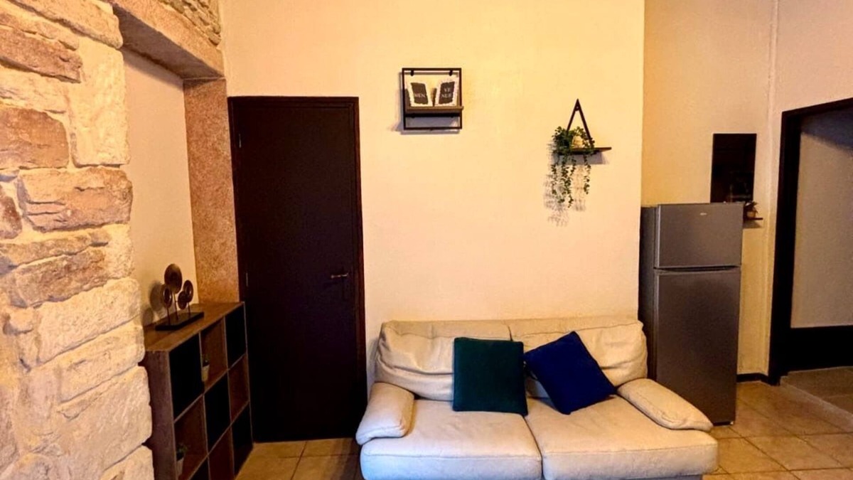 Centre Apartment | At the water's edge