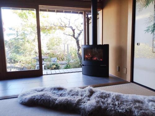 Ikoma Bed & Breakfast | Atelier Bee's Knees Bed & Breakfast