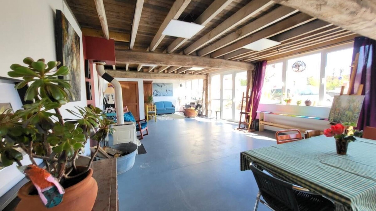 La Selle-sur-le-Bied House | Atelier Terre de Couleurs