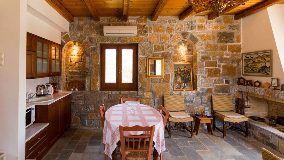 Skotino House | Athena Villas Olive Grove & Estate