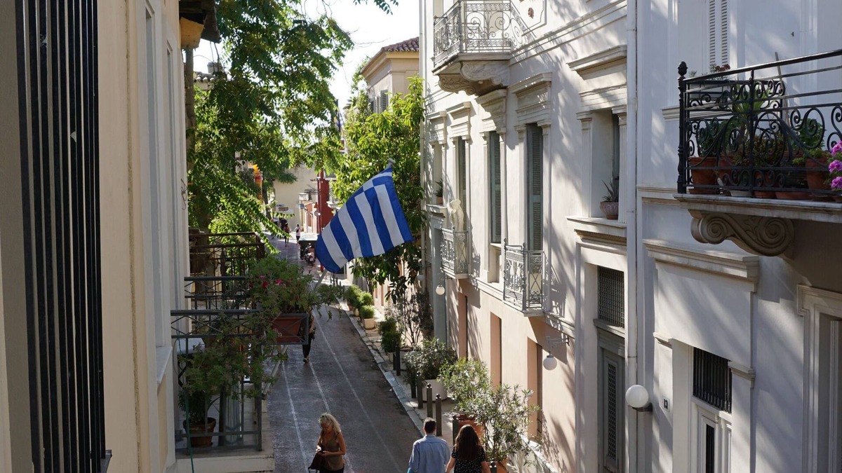 Plaka Villa | Athenian House in Plaka - Four-bedroom Villa in the famous Plaka area
