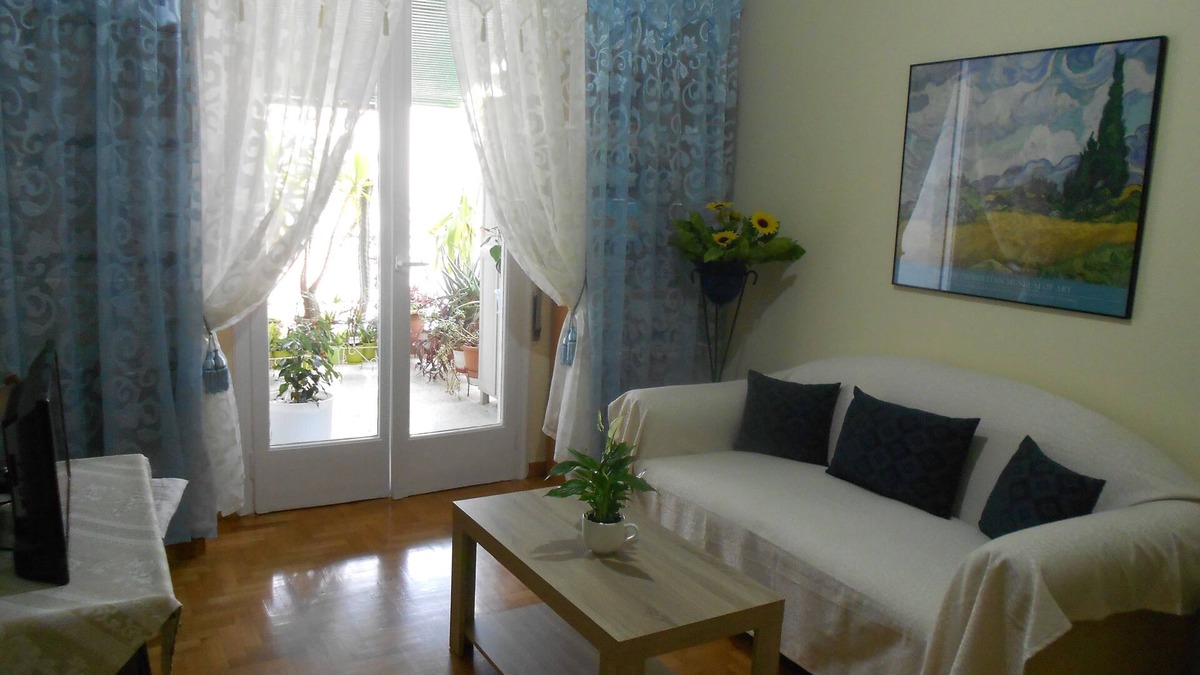 Athens City Centre Apartment | Athenian Oasis with fountain in city center!/Apartment
