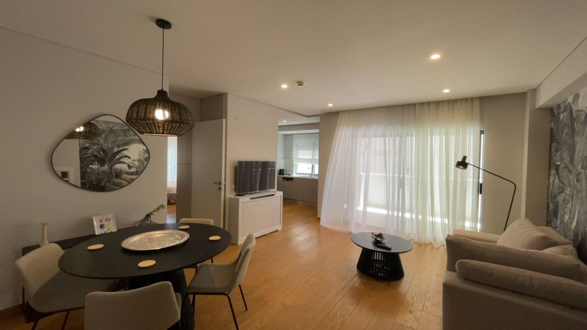 Alimos Apartment | Athens Riviera 2-Bed Apt & Pool Access #Unoblu®