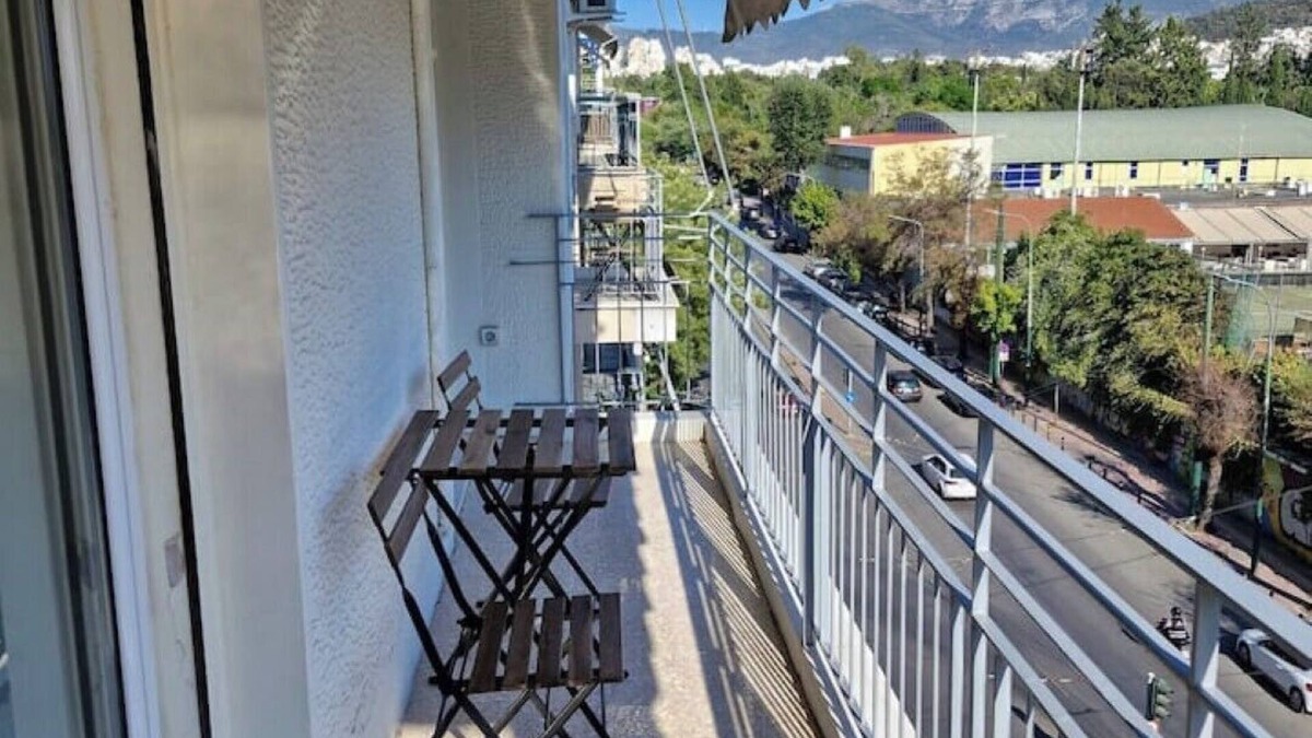 Platia Viktorias Apartment | Athens View Vintage Residence