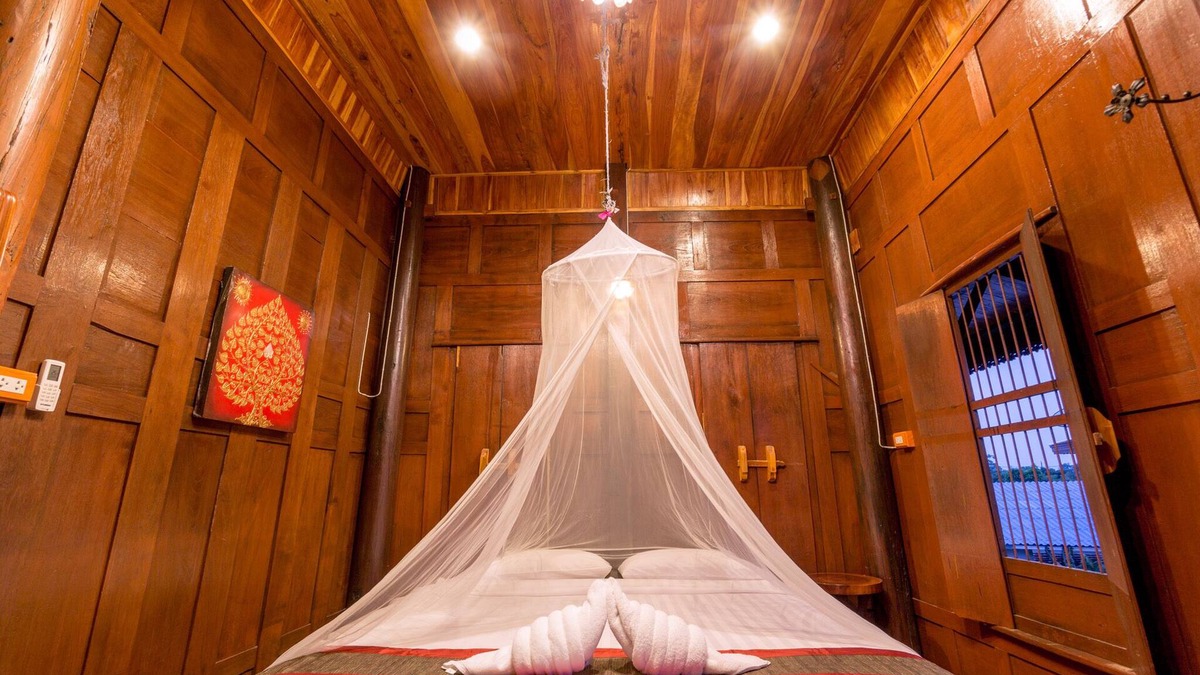 Ayutthaya House | Athithara home river view
