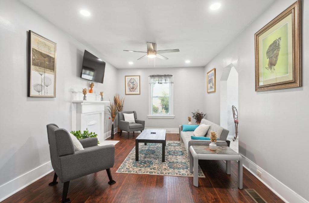 Jefferson Park House | ATL Home Close to Airport, Tyler Perry, Betline home