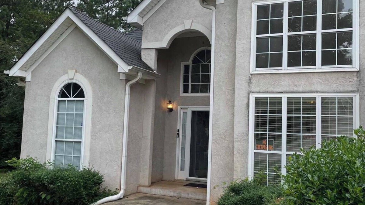 Inman House | Atl. Motor Speedway- Tucked Away In Comfort 4 Bedrooms totaling, 7 Beds